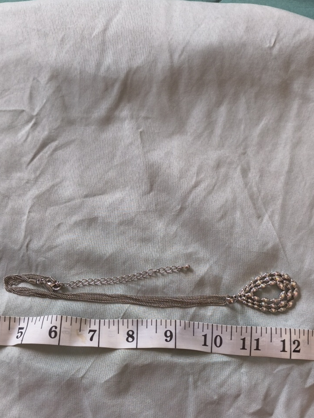 Elegant Silver Teardrop Pendant Necklace - Women's Accessory